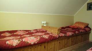 Отели типа «постель и завтрак» Adu-Jaani Kodumajutus Mätja Четырехместный номер с общей ванной комнатой-9